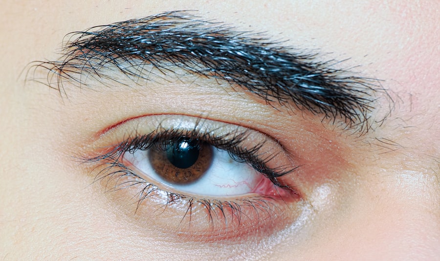 Photo Raised eyebrows